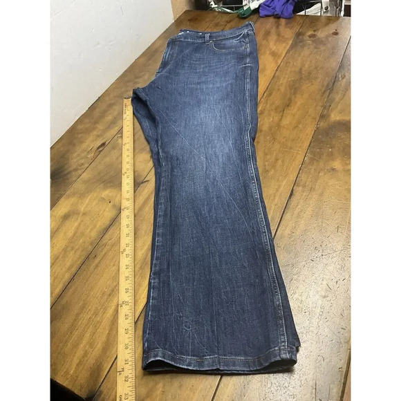 Wrangler Retro Slim Boot Cut Stretch Jeans Mens Size 42X32 Dark Wash - Picture 9 of 9